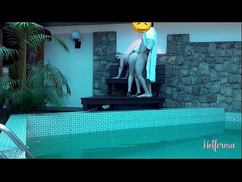 ❤️ Boss invites maid to the pool, but couldn't resist a hot ❤️ Porno at us ❌